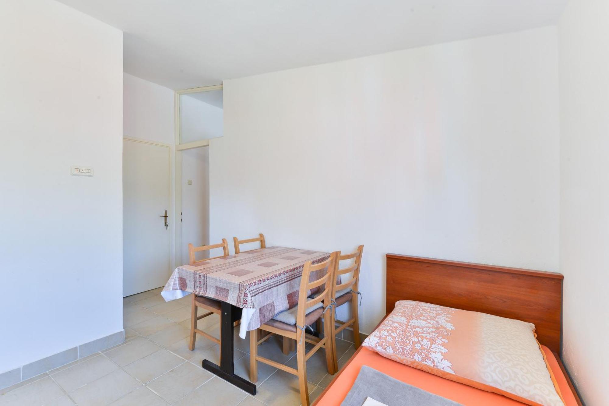 Apartments With A Parking Space Nin, Zadar - 19555 Chambre photo