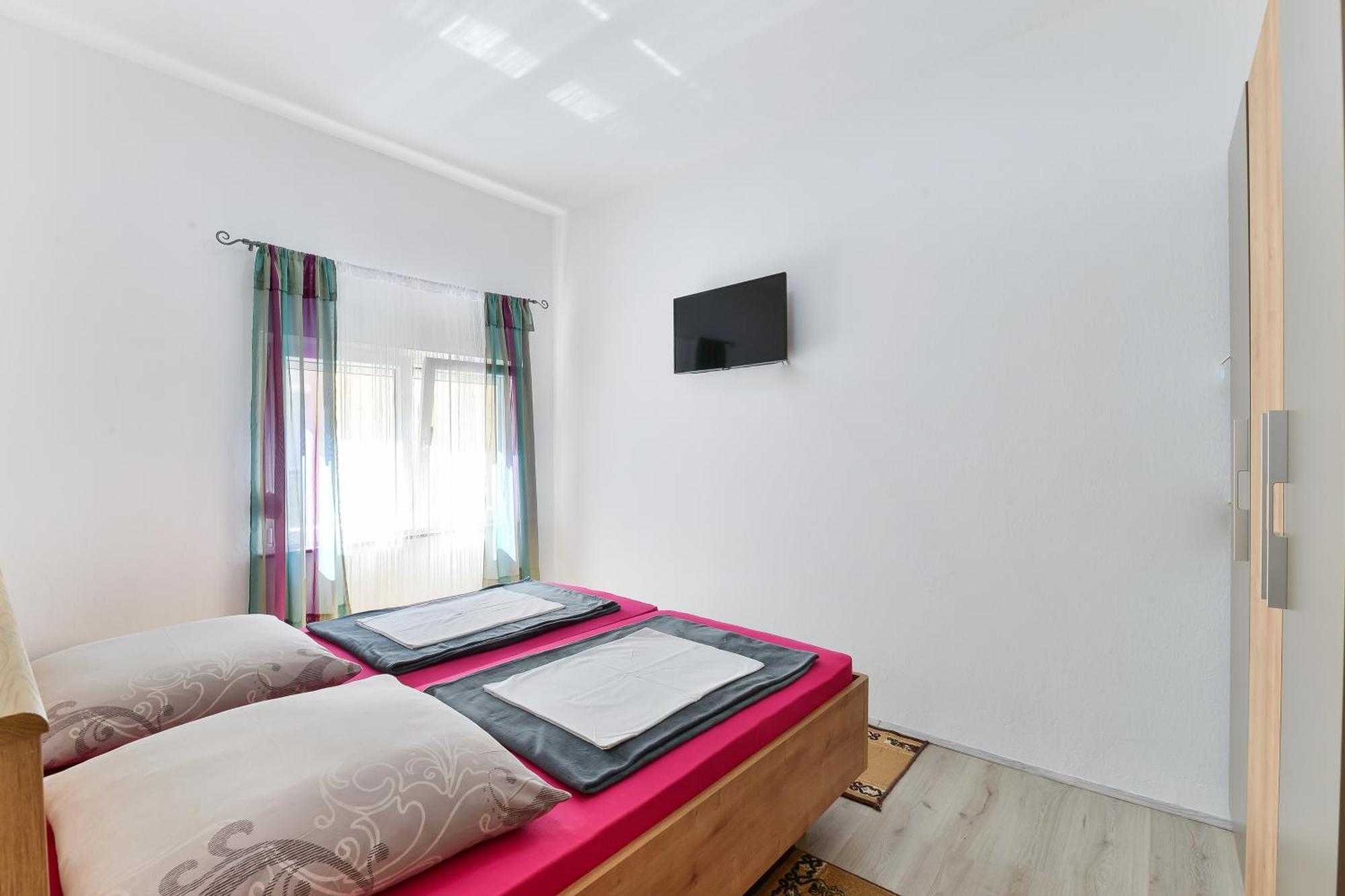 Apartments With A Parking Space Nin, Zadar - 19555 Chambre photo