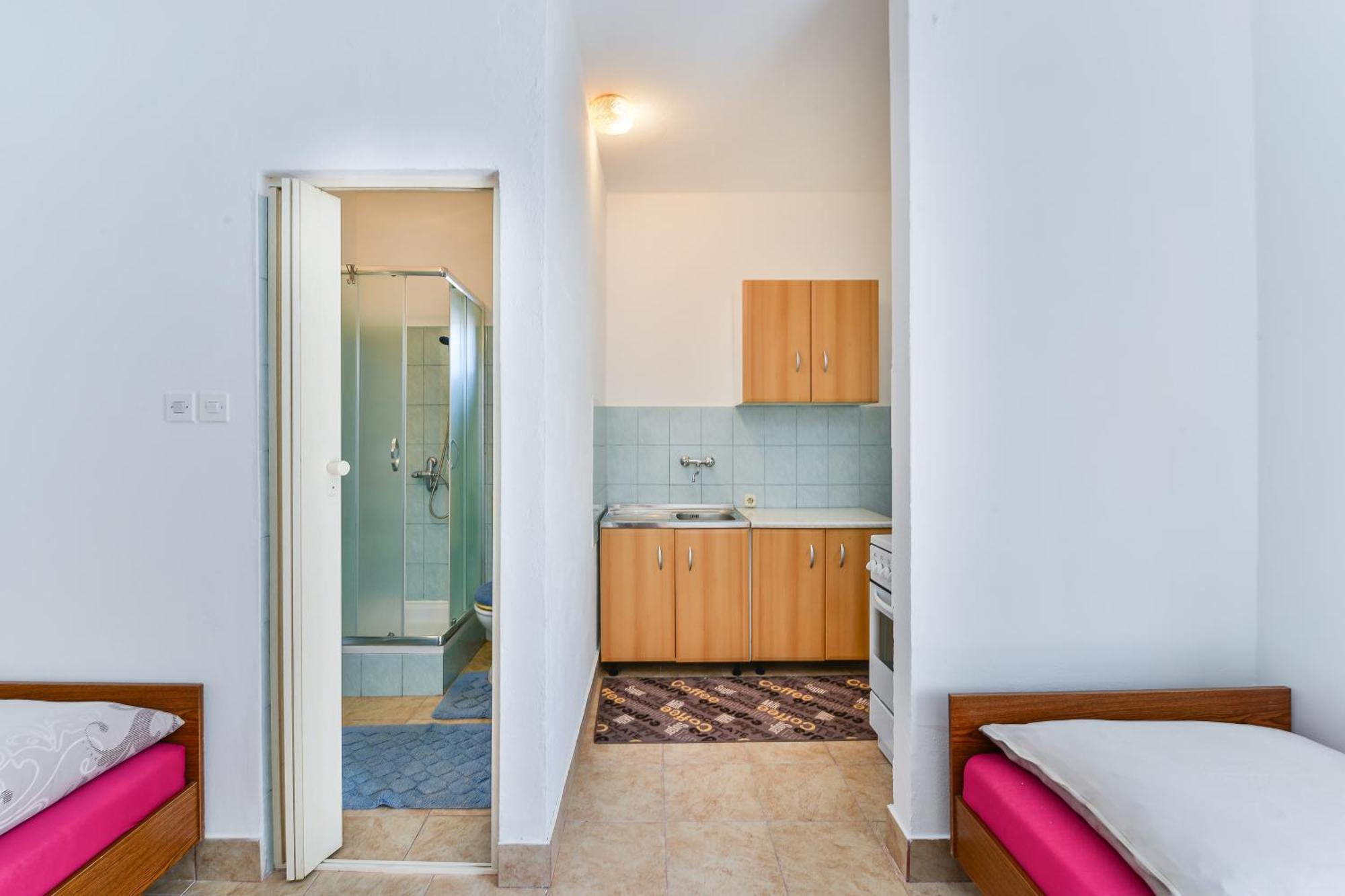 Apartments With A Parking Space Nin, Zadar - 19555 Chambre photo